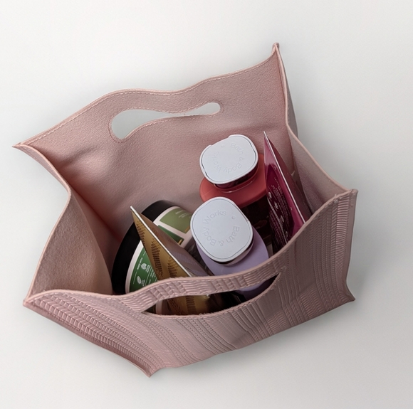 👜 Bath & Body Works Blush Pink Tote Bag - Picture 4 of 6